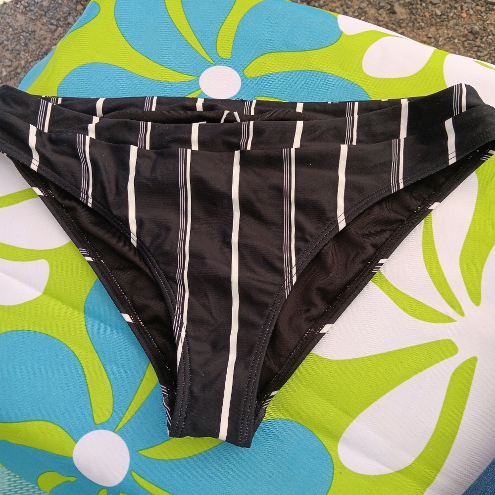 O'Neill Bikini‎ Bottom NWT